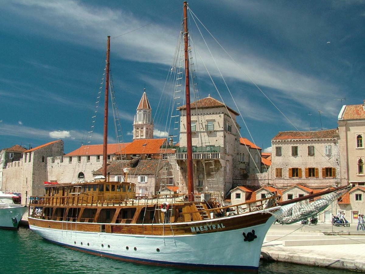 Ferienwohnung Panoramablick Trogir Exterior foto